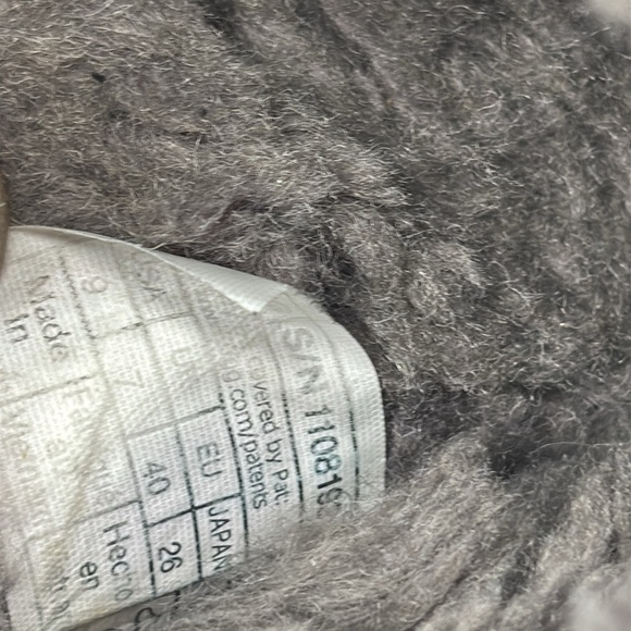 ✨UGG Classic Black Suede Shearling Slippers Clogs Women’s Size 9✨ - Picture 9 of 9